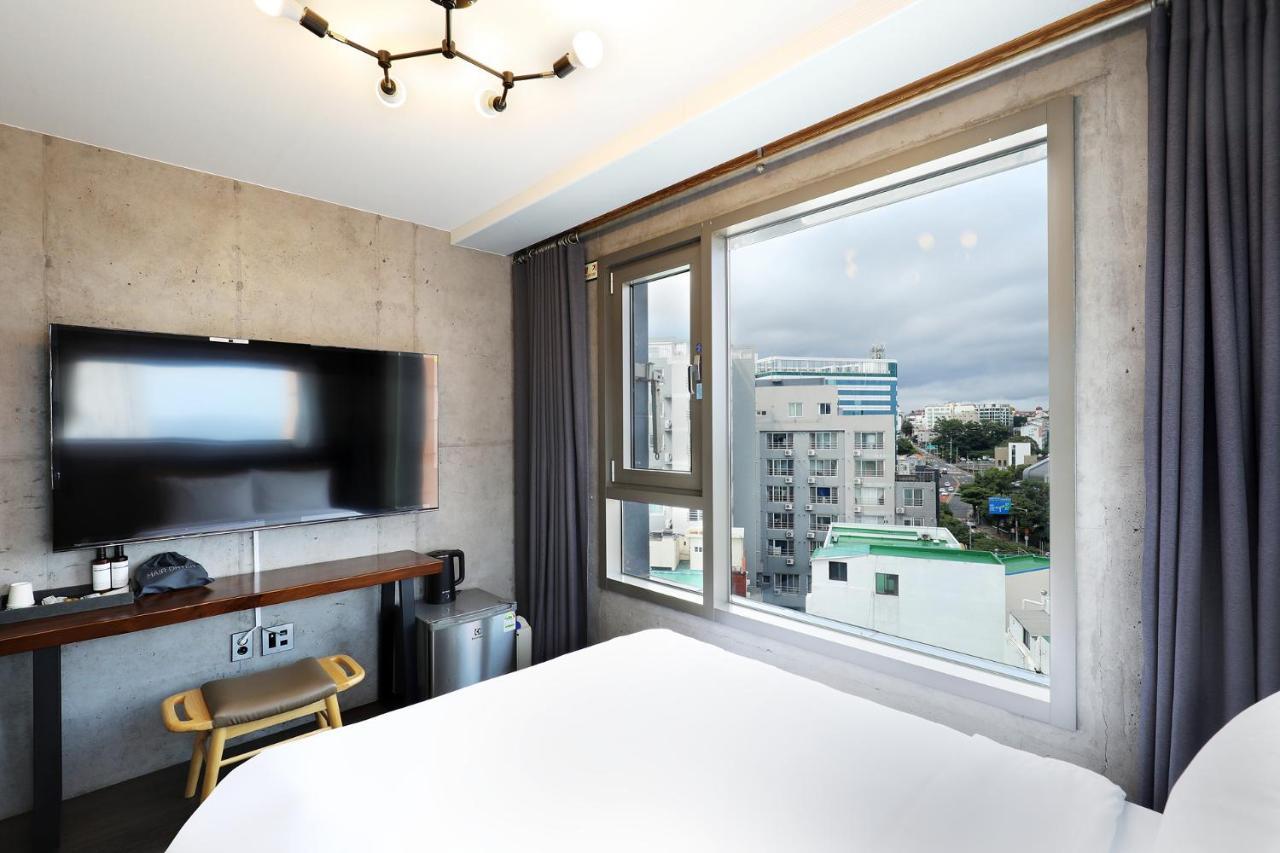 Cornerstone Hotel Seogwipo Exterior photo