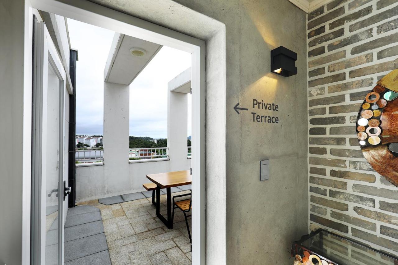 Cornerstone Hotel Seogwipo Exterior photo