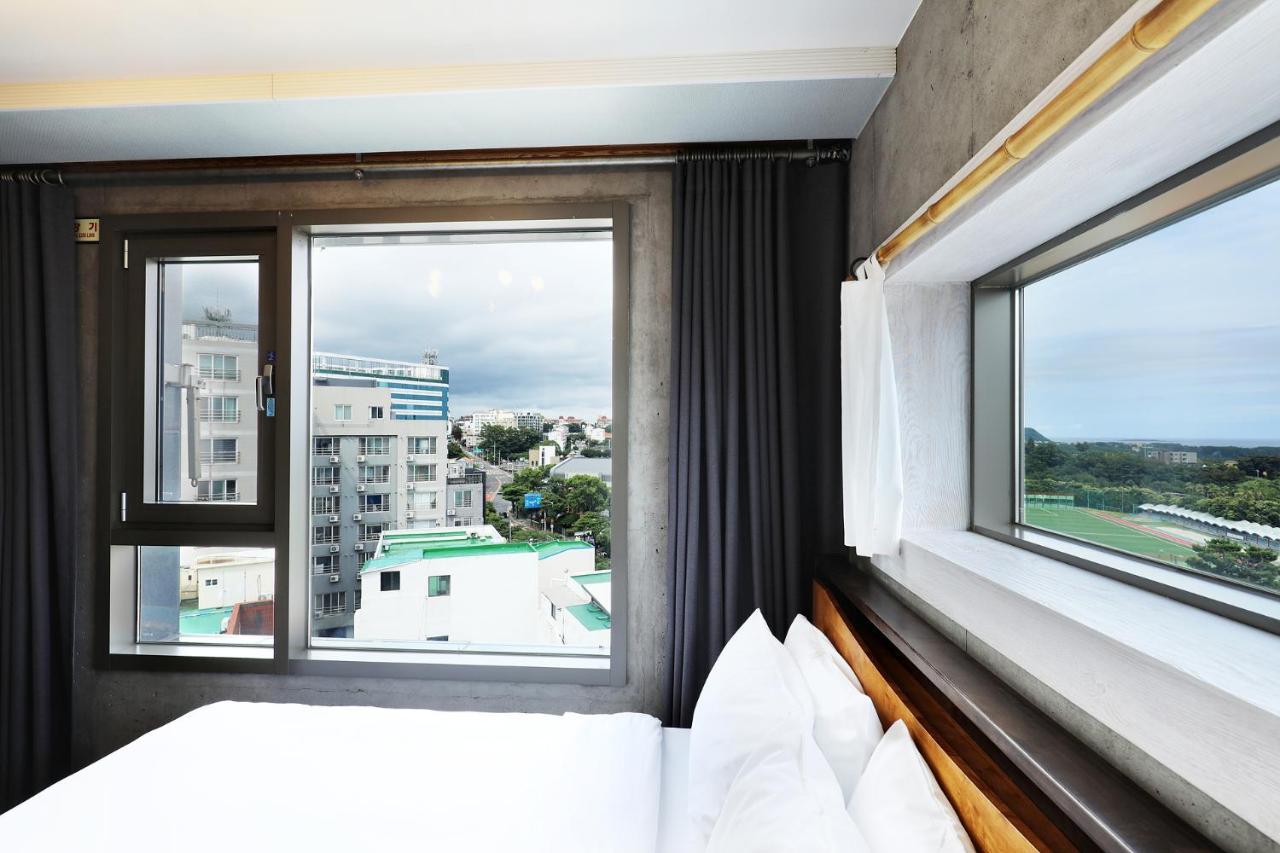 Cornerstone Hotel Seogwipo Exterior photo