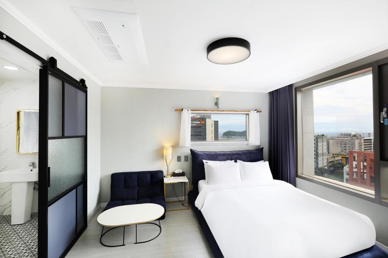 Cornerstone Hotel Seogwipo Exterior photo