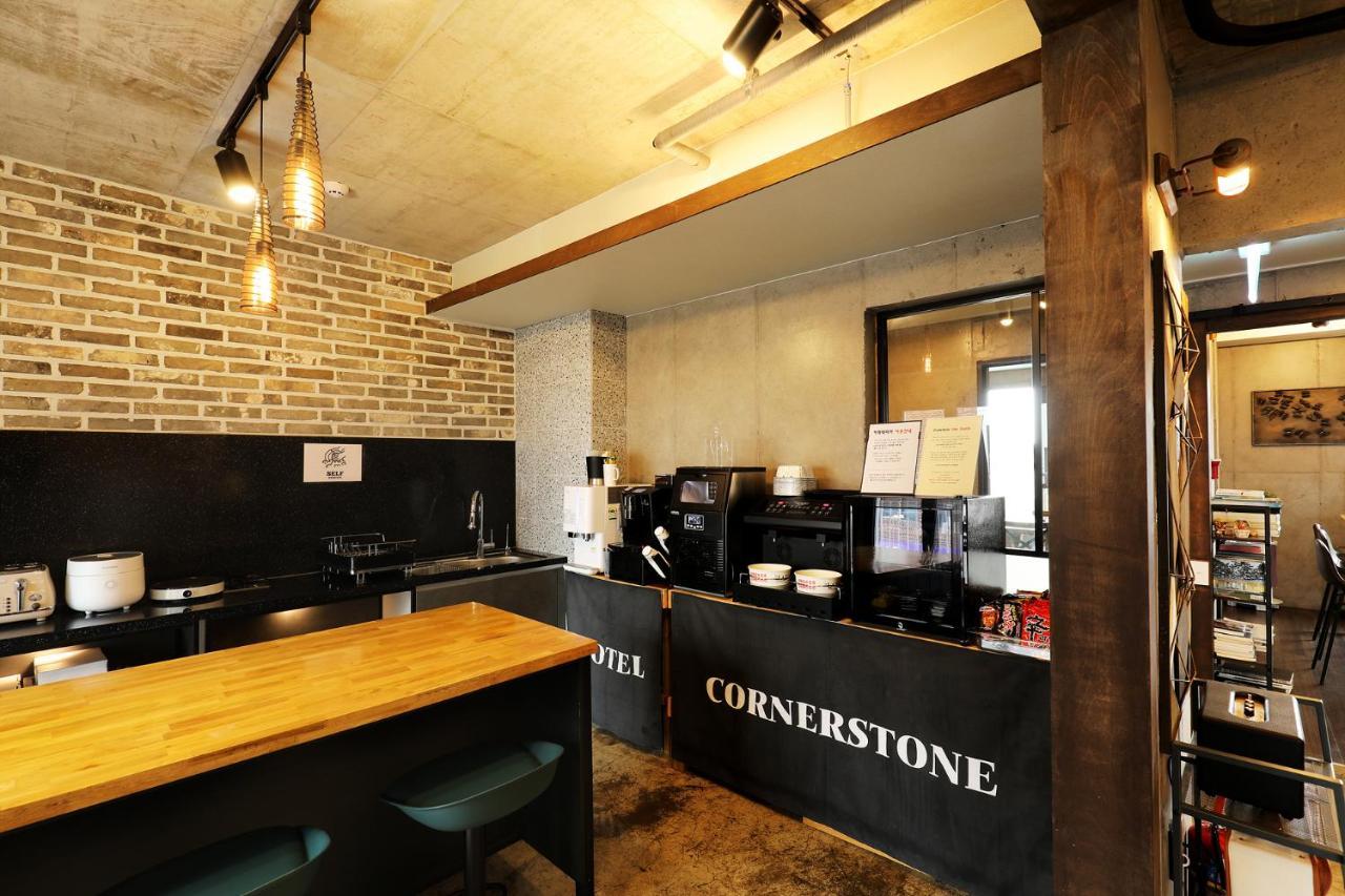 Cornerstone Hotel Seogwipo Exterior photo