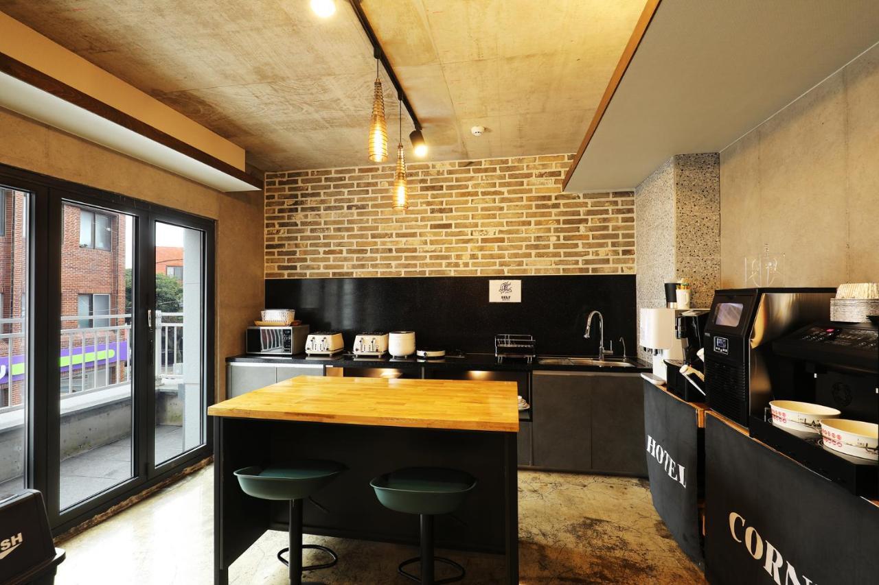 Cornerstone Hotel Seogwipo Exterior photo