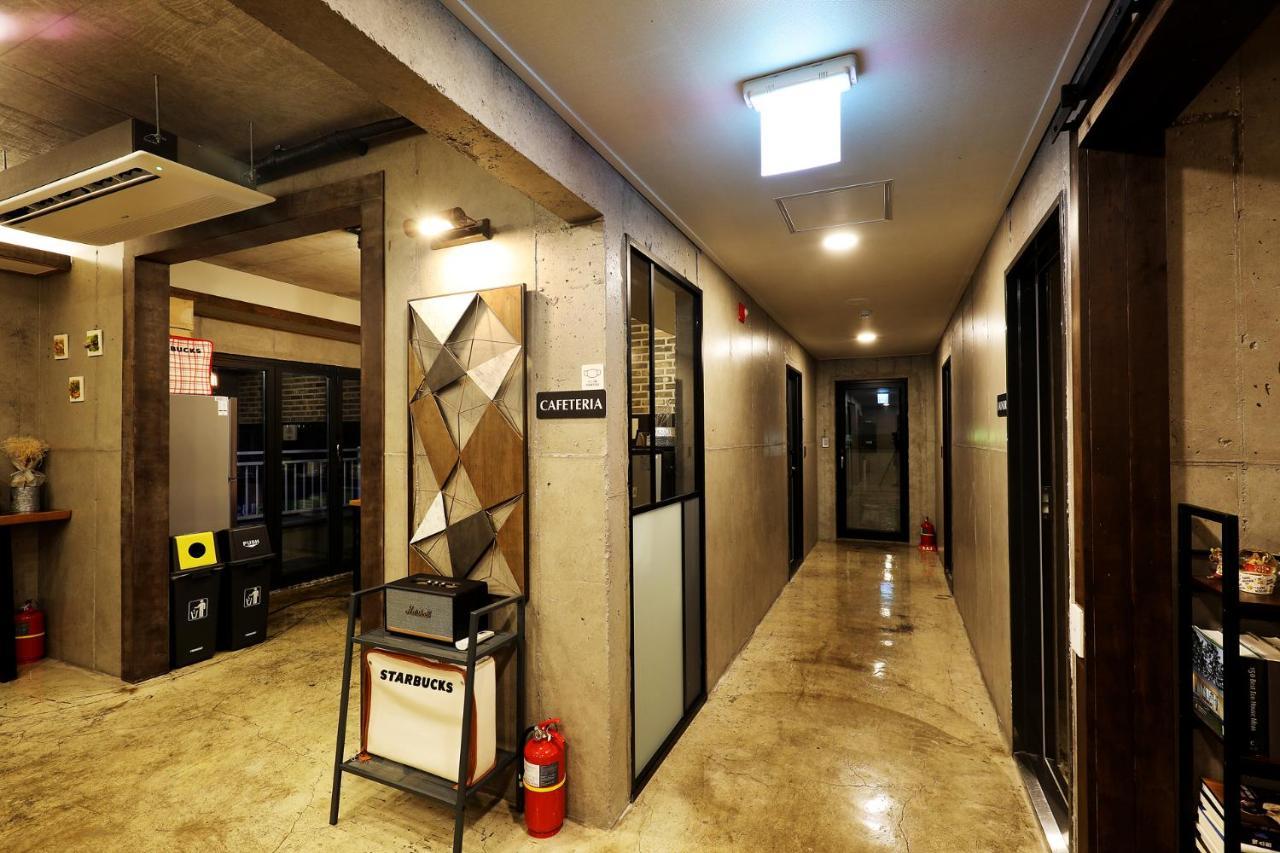 Cornerstone Hotel Seogwipo Exterior photo